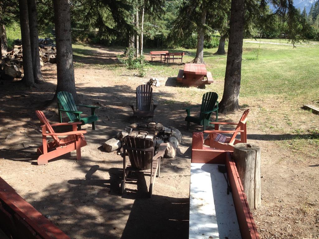 The Gateway Inn Canmore Buitenkant foto