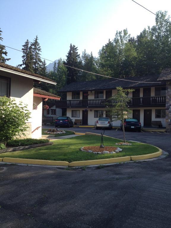The Gateway Inn Canmore Buitenkant foto