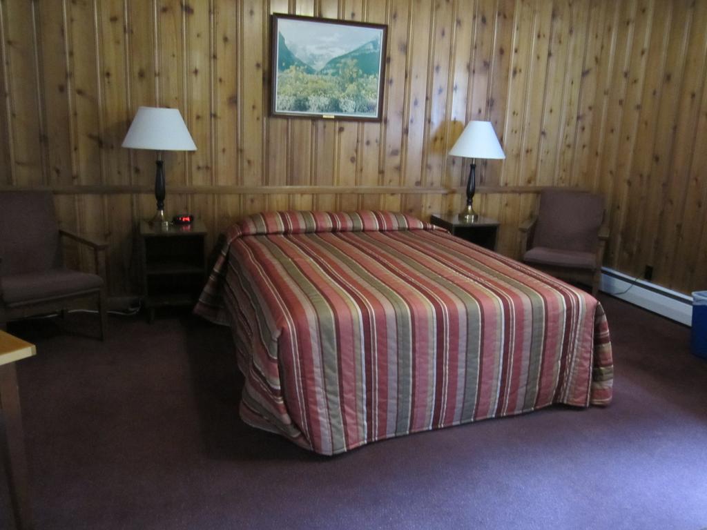 The Gateway Inn Canmore Kamer foto
