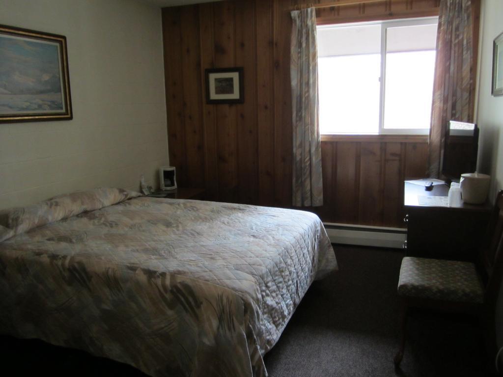 The Gateway Inn Canmore Kamer foto