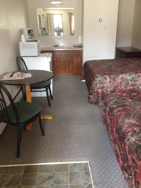 The Gateway Inn Canmore Buitenkant foto
